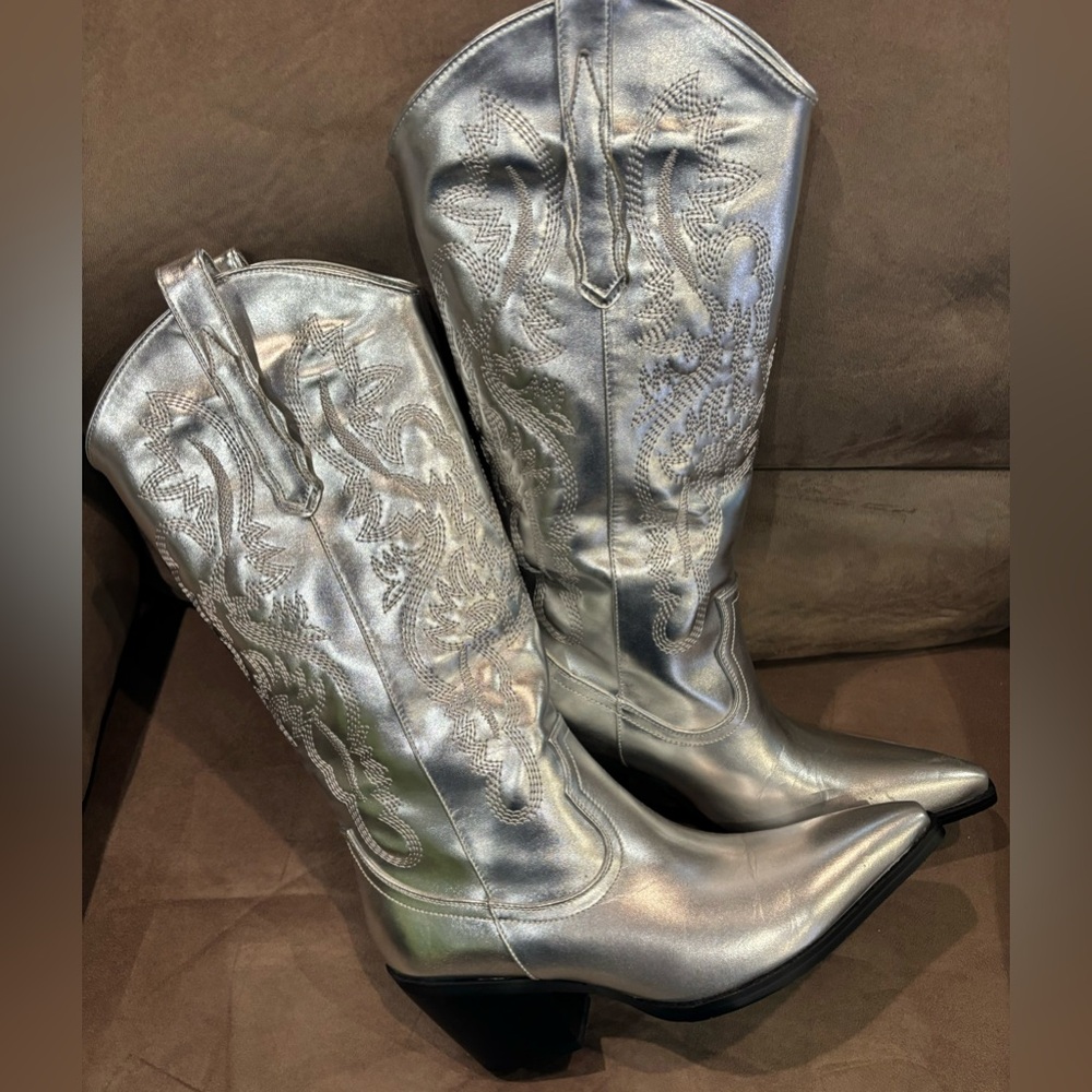 Metallic mid calf boots BRAND NEW
